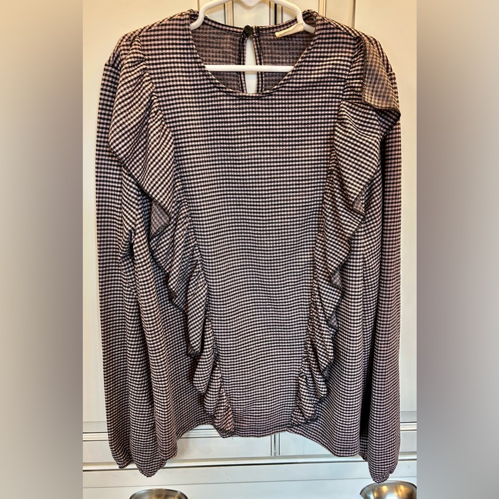 EUC Zara kids ruffled gingham top black/dusty pink, size13/14